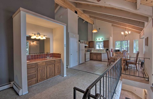 Tahoe Village Cottage | Stateline Ski House: Walk to Boulder Lift!