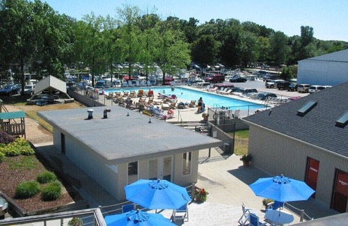 Holland Condo | Staterooms 2R, Waterside View, heated pool, near Holland State Park Beach