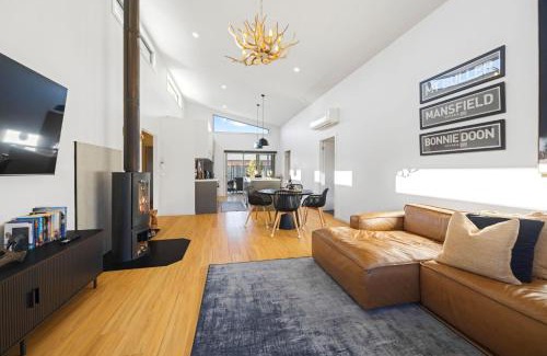 Mansfield House | Station House - Mansfield - Sleeps 8