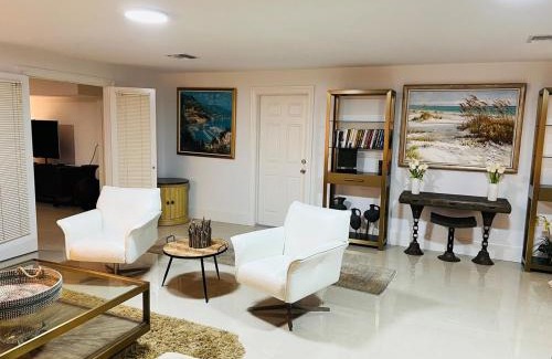 Bonita Springs House | Stay a while