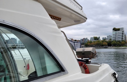 Central Boat Rental | Stay at A Boat Vancouver Downtown Near BC Place with Bay View