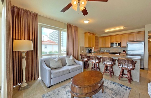 Pensacola Beach Condo | Stay Beachfront at This Relaxing 2BR Beach Club Condo!