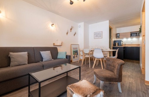 Genos Apartment | Stay for 6 - 200m from the slopes - Belle Sayette