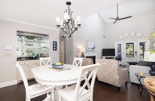 Isle of Palms House | Stay @ Here Comes the Sun on Isle of Palms