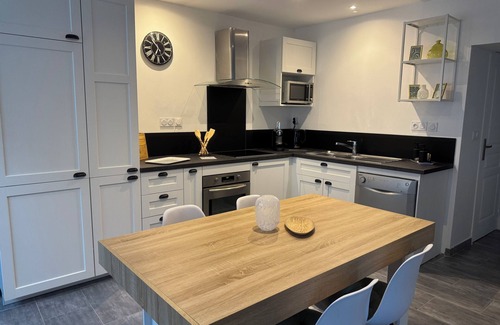 Grand-Fort-Philippe House | Stay in Grand-Fort-Philippe: Comfortable Accommodation for Rent