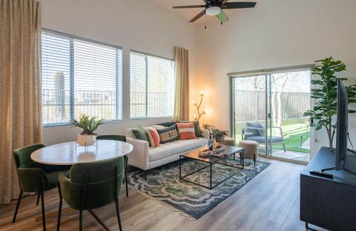 Desert View Village Apartment | Stay in Phoenix - Minutes to Mayo & Shopping - Pool - Parking - S134