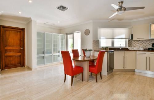 Gold Coast House | Stay Longer, Live Better: Experience Aruba’s Ultimate Villa Retreat!