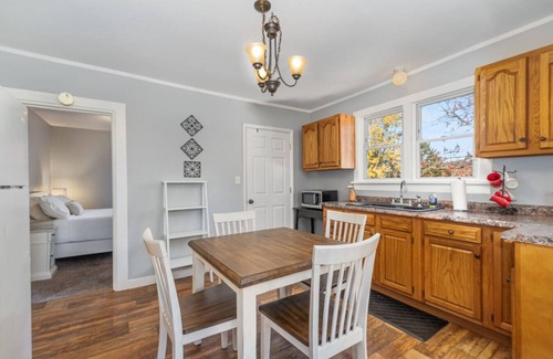 Duncannon House | Stay on State
