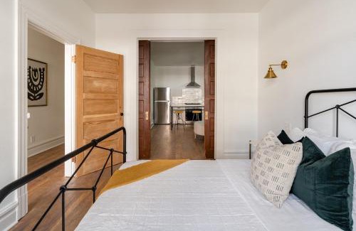 Uptown Apartment | Stay Portland - 1BR - Walk to Coffee, Brews & NW 23rd Shops