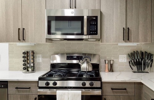 Kierland Apartment | Stay Steps from Westing Kierland + Dining+Shopping