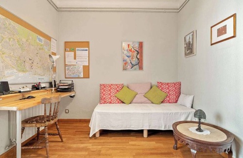 L'Antiga Esquerra de l'Eixample Apartment | Stay U-nique Apartments Hospital Clinic