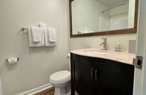 Laguna Beach Hotel | Stay Where Waves Meet Art: Beach Access, Pools & Near Main Beach Park