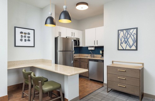 Rogers Hotel | Staybridge Suites Bentonville-Rogers by IHG