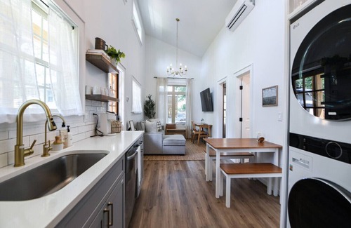 Norcross House | Staycation TV Featured "Cozy Cottage" in Downtown Norcross with Chef's Kitchen