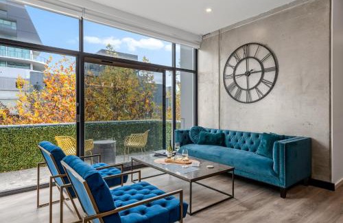 Prahran Apartment | StayCentral - Stylish light-filled Prahran Penthouse