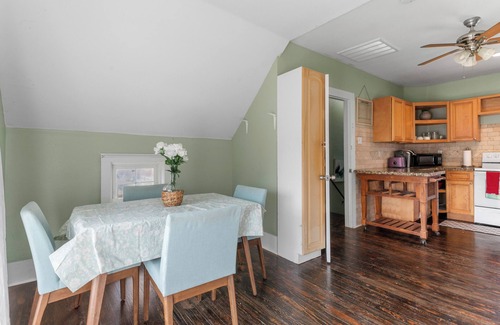 Sherman House | StayCozy: Walnut DowntownDelight