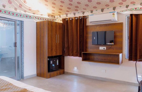 Bhuj Hotel | Stayguru Road to Heaven Resort