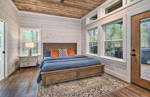 Broken Bow House | Stayhocha Hottub, Separate Suite