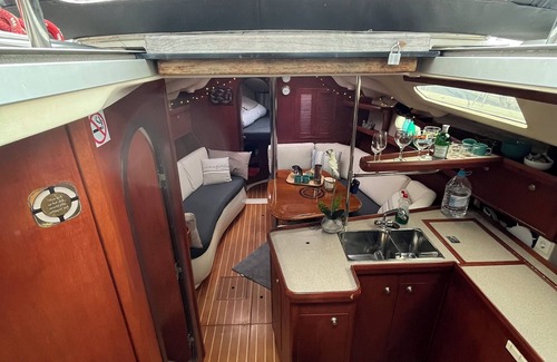 Guardamar del Segura Boat Rental | Staying on a luxury sailing yacht on the Costa Blanca