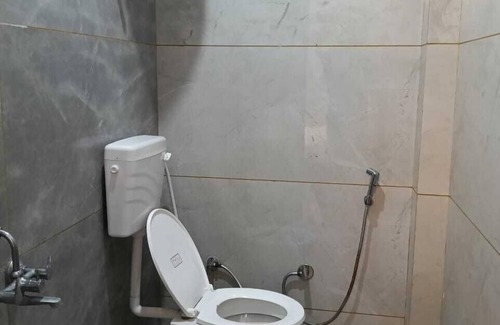 Ayodhya Hotel | Staylo Abhinandan Palace