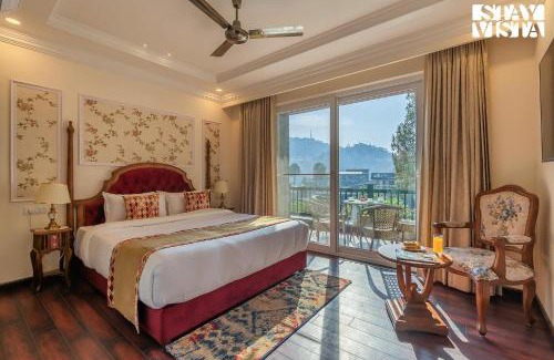 Kasauli Villa | StayVista at Cas Mir 4BHK Private Pool Villa with Valley View in Kasauli