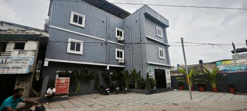 LB Nagar Hotel | Stayz Royale Hyderabad - Near LB Nagar Metro