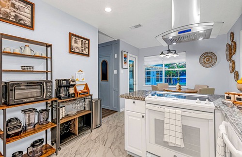 Clodine House | Stella Artistic 4BRs home- amazing pool-Energy Corridor, Asian town-Houston