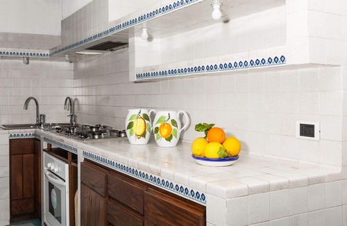 Positano City Centre Villa | Stella Dei Venti - Three Bedroom Villa, Sleeps 6