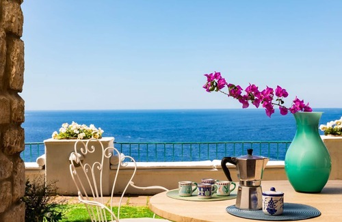 Positano City Centre Villa | Stella Dei Venti - Three Bedroom Villa, Sleeps 6