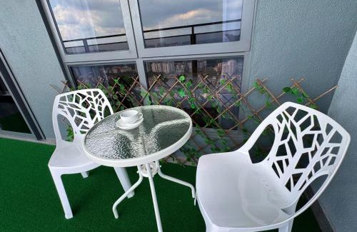 Sri Petaling Apartment | Stellar 8th 3 Room Fully Air-Con Suite Bandar Baru Sri Petaling, 57000 Kuala Lumpur,