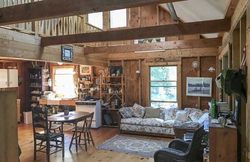 Bremen Cabin | Step back in time to simplicity.