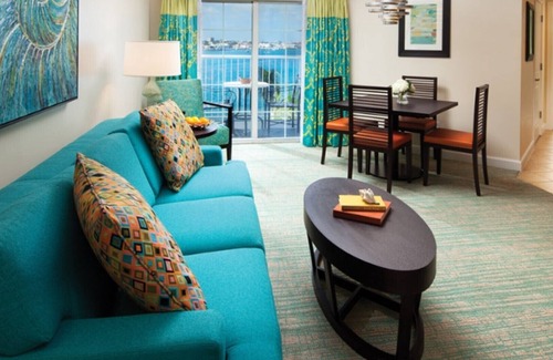 Paradise Island Resort | Step Into An Island Escape at the 1-Bd. Villa at Harborside Resort at Atlantis