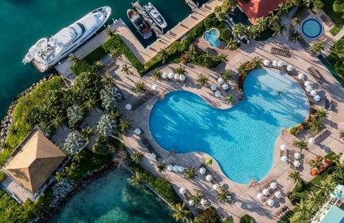 Paradise Island Resort | Step Into An Island Escape at the 1-Bd. Villa at Harborside Resort at Atlantis