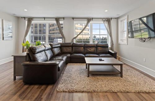 Atlantic City Apartment | Steps from the Beach Spacious Modern 4BR 2BA Apt