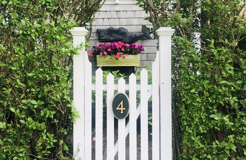 Siasconset House | Steps from the beach views of the ocean