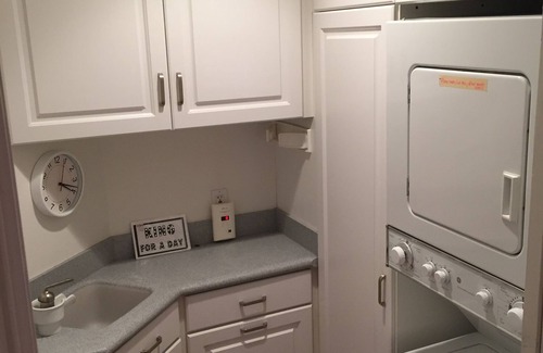 Huntington Beach Condo | STEPS FROM THE BEACH - HUNTINGTON CONDO - BEAT THE HOTEL COSTS