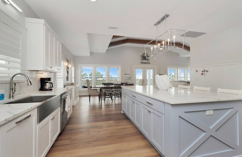 Port St. Joe House | ☀️Steps to Beach | Great Decks | Golf Cart Available | Home Away From Home☀️