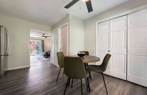 Tarrs Apartment | Steps to Bella Terra | Pet Friendly | Fire Pit