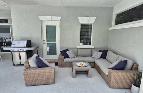 South Beach Villa | Steps to Ocean Modern Luxurious 4 BR heated Pool/SPA nverobeachvilla.com