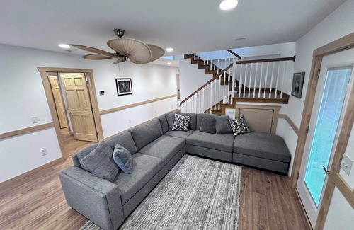 Todd House | STEPS TO RIVER mountain view peaceful 3BR + loft house in Todd with WiFi and AC