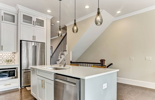 Hitch Village - Fred Wessels Homes House | Steps to River Walk! Includes Two Garage Parking Spots!