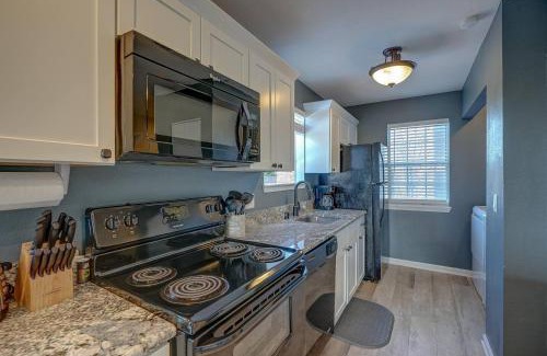 Indian Point Apartment | Steps to Table Rock Lake, Min to Silver Dollar City