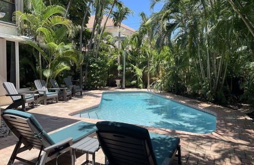 Birch Park Finger Streets House | Steps to the Beach and a Stroll to Fort Lauderdale Nightlife