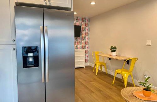 Huntington Beach Apartment | Steps To The Beach, Pacific City and Main Street - #2
