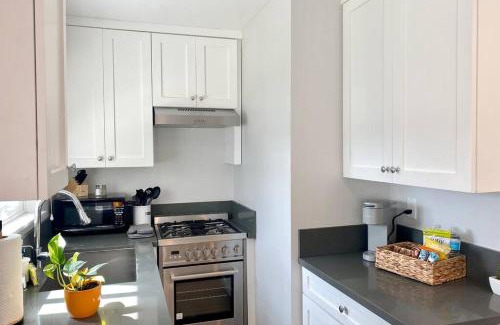 Huntington Beach Apartment | Steps To The Beach, Pacific City and Main Street - #2