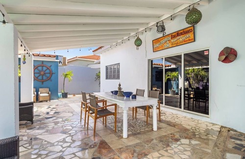 Esmeralda Apartment | Steps to the Beach | Stylish Equipped Getaway | Perfect For Two.