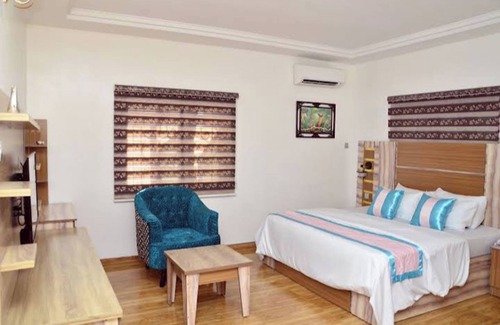 Port Harcourt Hotel | Sterling Lakeview Apartments and Suites