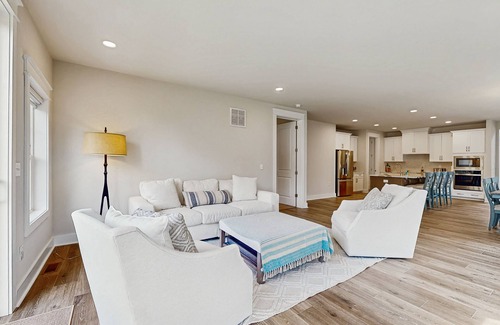 Ocean View Condo | Stingray Harbor condo with W/D, WIFI, close to restaurants