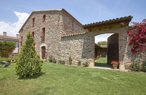 Corro de Vall Apartment | Stone corner in Barcelona