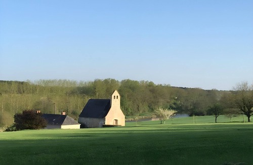 Thoree-les-Pins House | Stone House in Sarthe with Historic Chapel